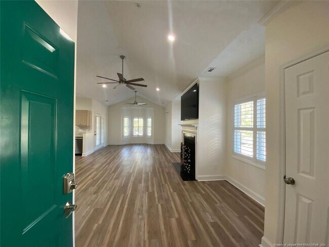 Foto del edificio - 812 Sage Creek Ln