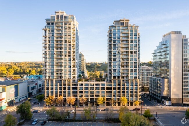 Waterfront Downtown on the Bow