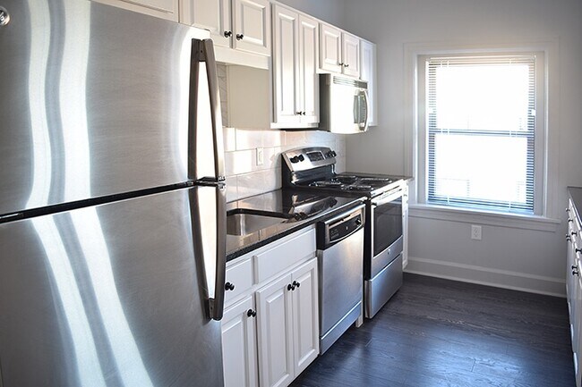 Interior Photo - The Newbern