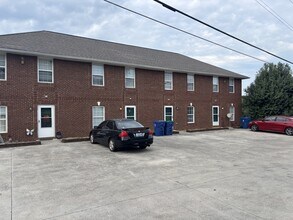 Building Photo - 660 Patterson Branch Rd