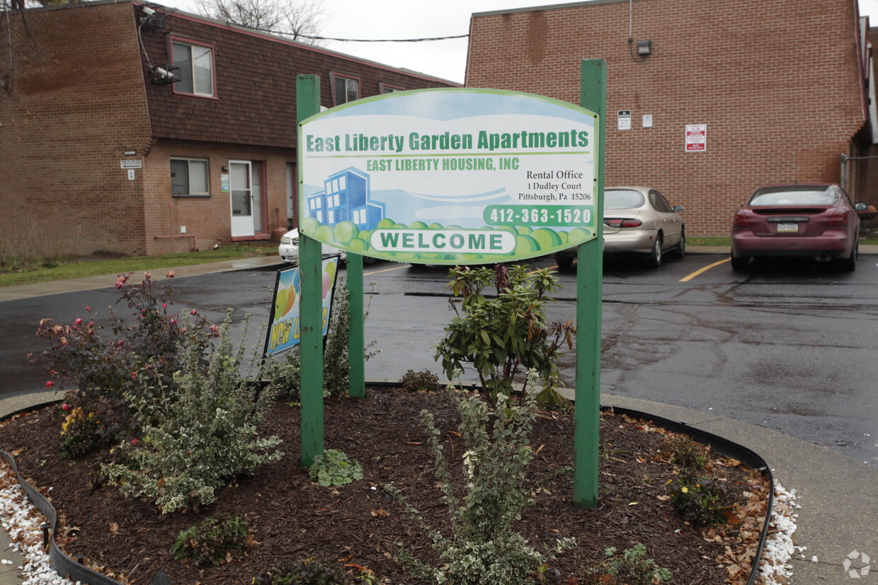 Building Photo - East Liberty Garden Apartments - Demolished