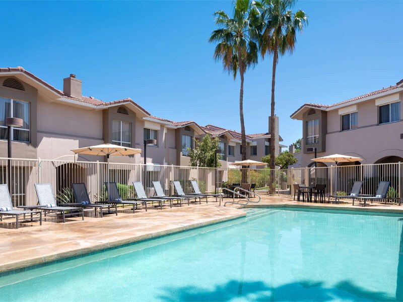 Foto principal - 5075 S Priest Dr