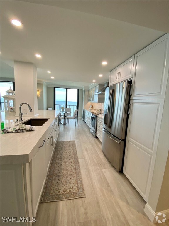 Building Photo - 10951 Gulf Shore Dr
