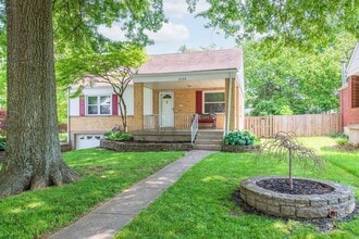 1024 Edgetree Ln