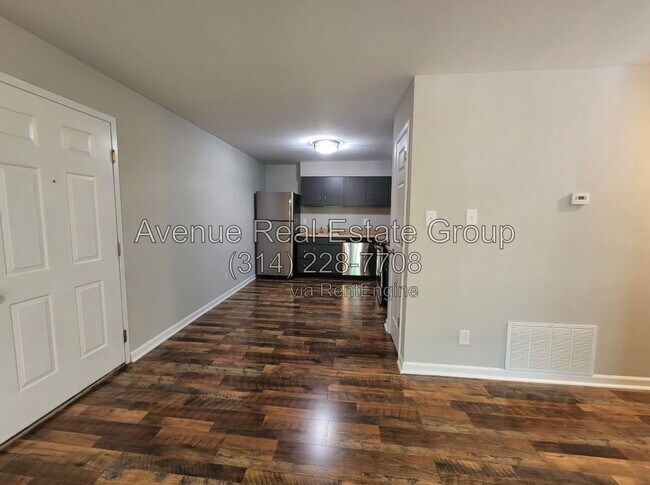 Foto del edificio - 708 Ridgeside Dr