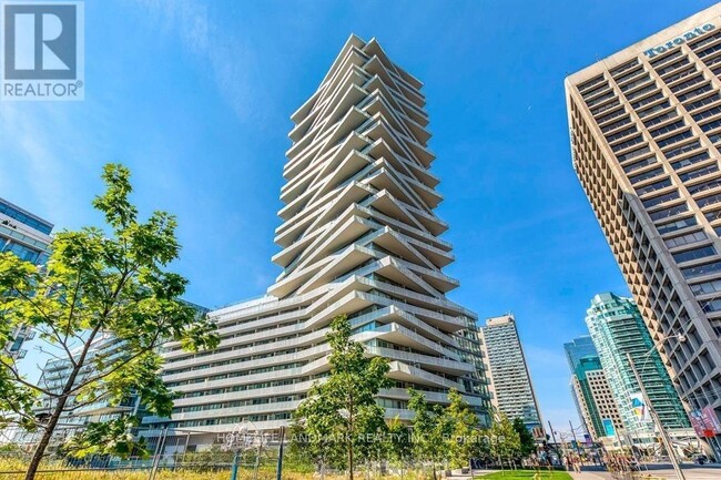 Photo du bâtiment - 15-2315 Queens Quay E