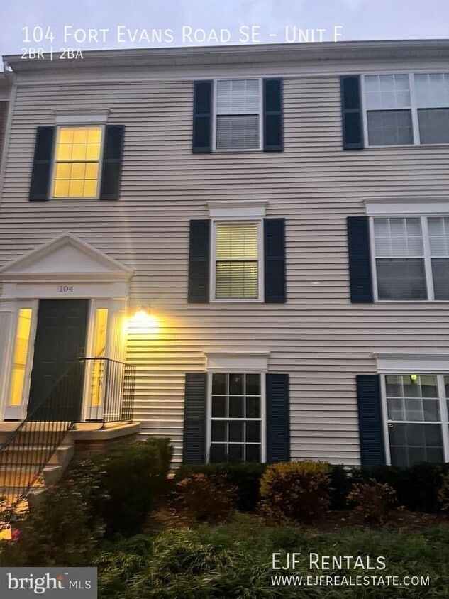 Photo - 104 Fort Evans Road SE-Unit F