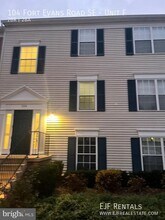 Building Photo - 104 Fort Evans Rd SE