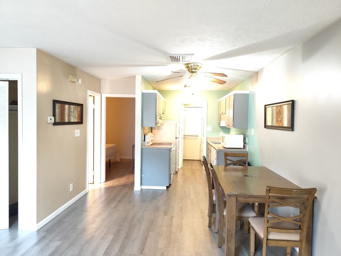 Foto principal - 502 Oak Circle Dr