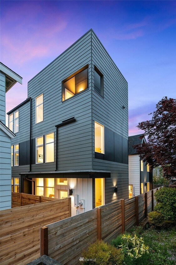 Primary Photo - 8508 18th Ave NW