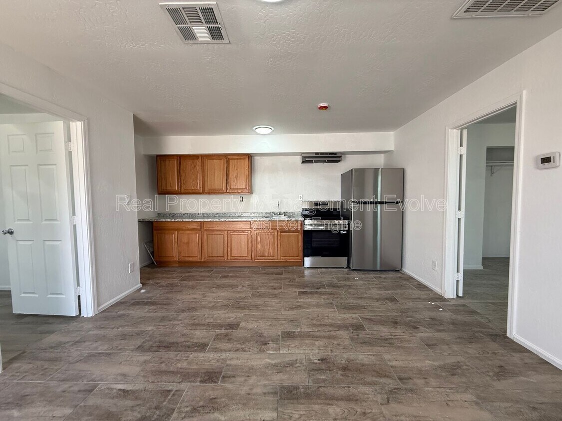 Photo - 3223 West Madison Street