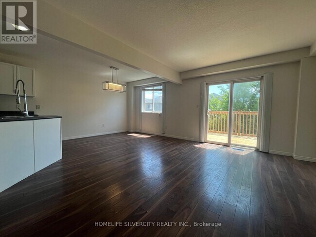 Building Photo - 136 Prosperity Dr