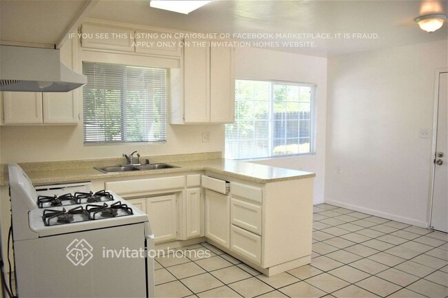 Building Photo - 8892 Kelsey Dr