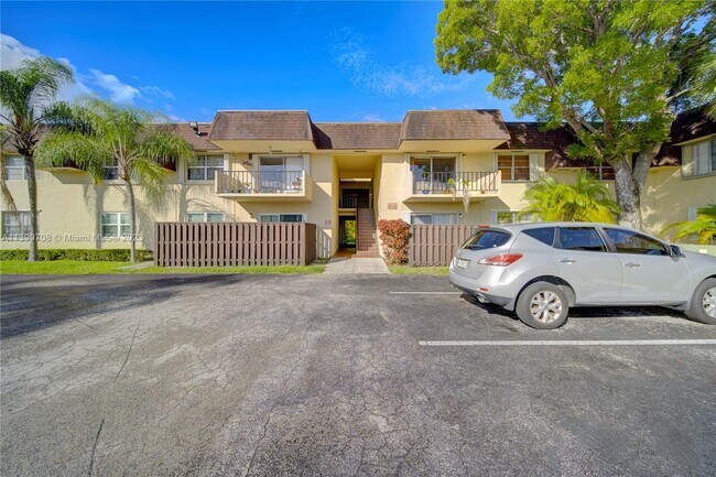 Foto del edificio - 9004 SW 137th St