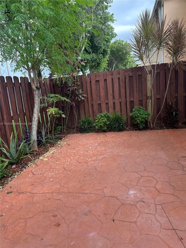 Building Photo - 12488 SW 126th Ave