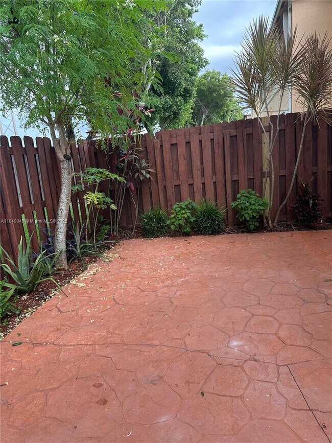 Foto del edificio - 12488 SW 126th Ave