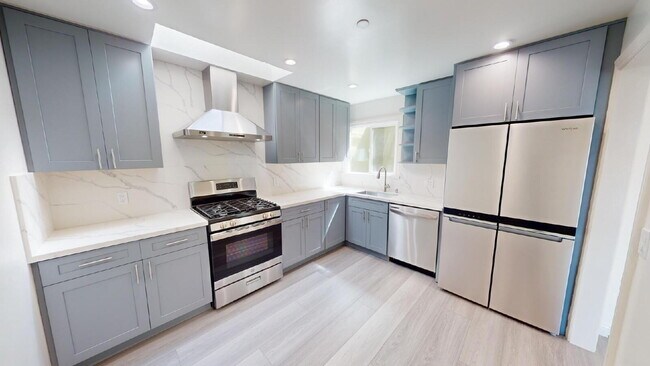 Foto del edificio - "Charming Urban Retreat: Cozy 1-Bedroom Haven in Daly City!"