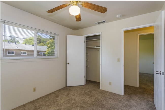 Interior Photo - Wright Properties