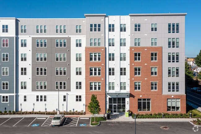 Building Photo - The 266 Framingham