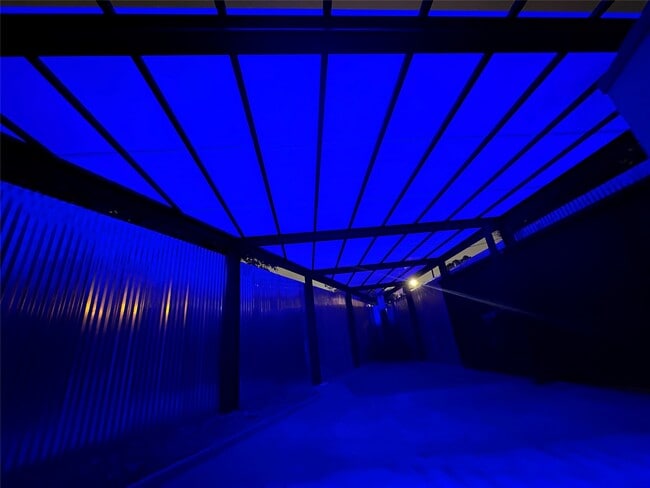 Building Photo - 2029 Dunlavy St