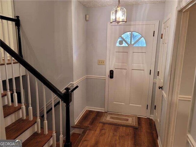Building Photo - 1240 Red Fox Trail
