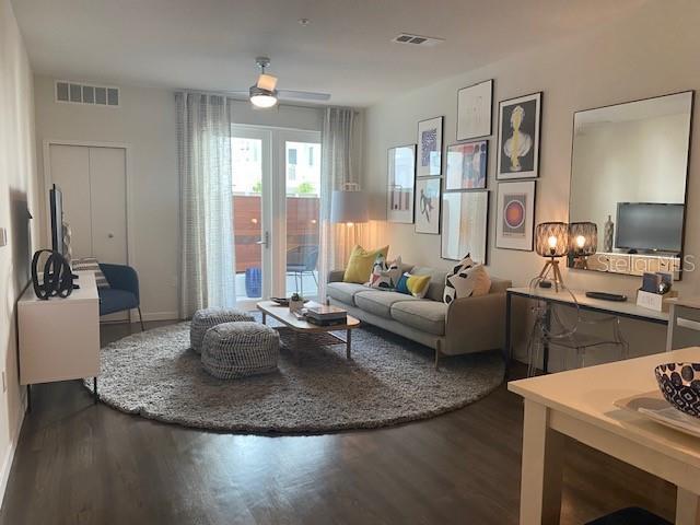 Building Photo - 600 W Amelia St