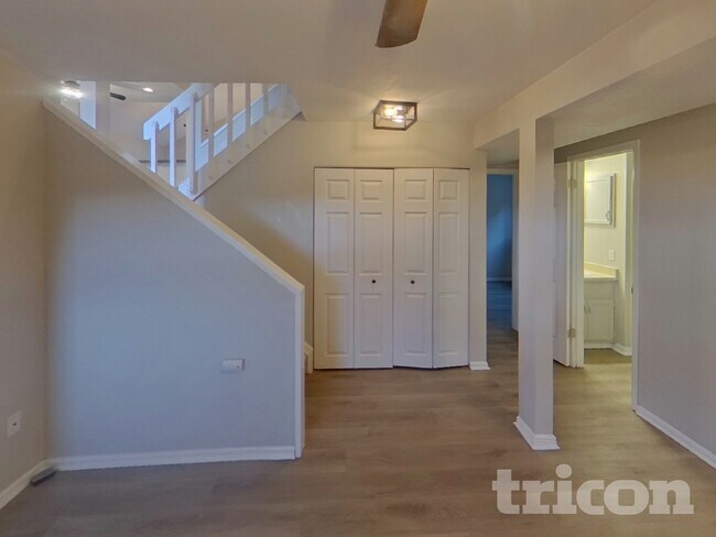 Foto del edificio - 3469 Hunterwood Dr