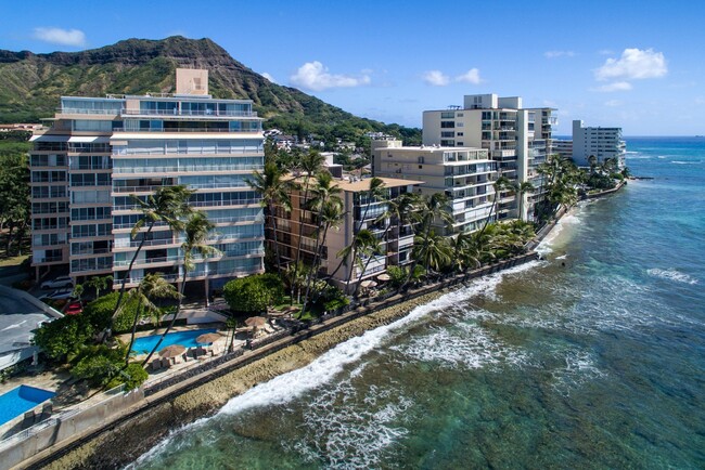 Building Photo - Escape to Diamond Head in this beautiful o...