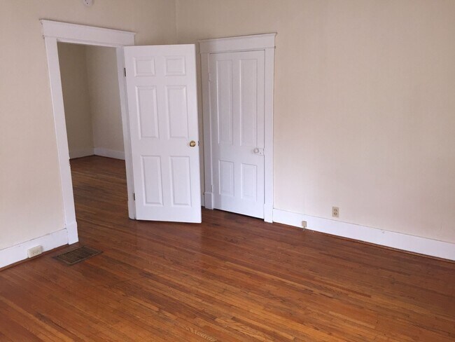 Foto del edificio - 3 Bed 2 Bath House Columbia College