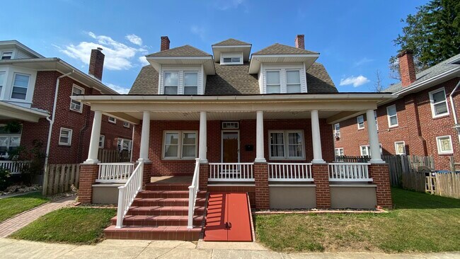 Foto del edificio - 2223 Noble St