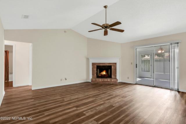 Foto del edificio - 3 bedroom in Jacksonville FL 32246