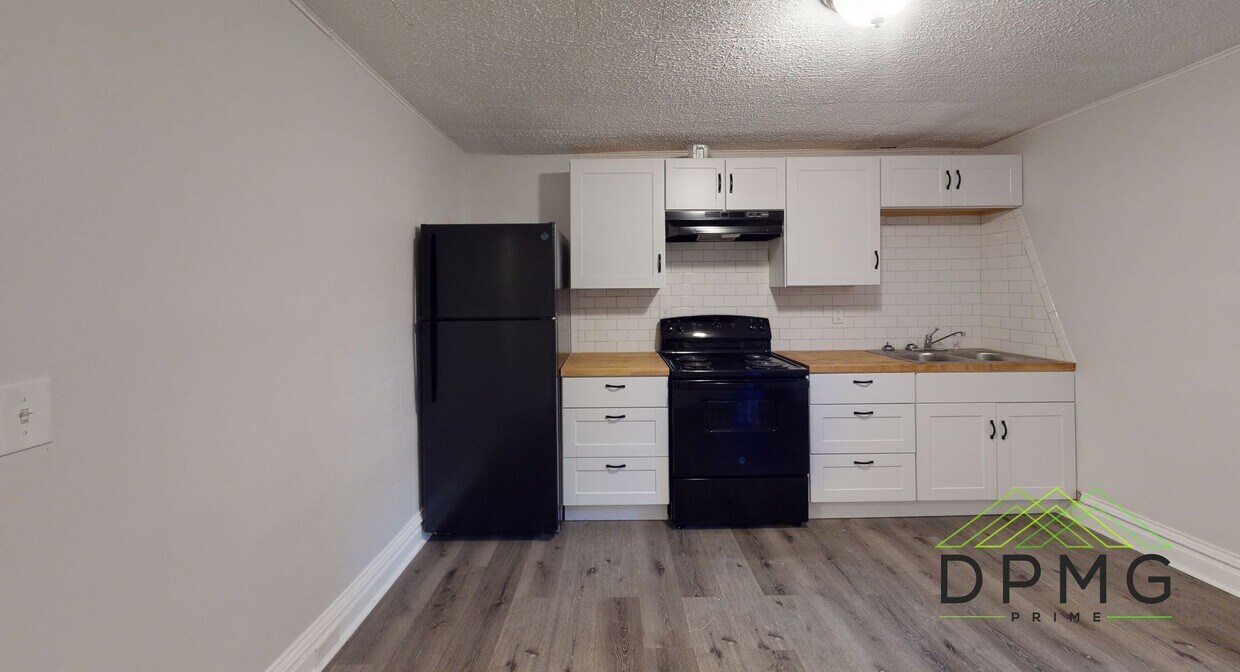 Photo - 214 East Elm - 4