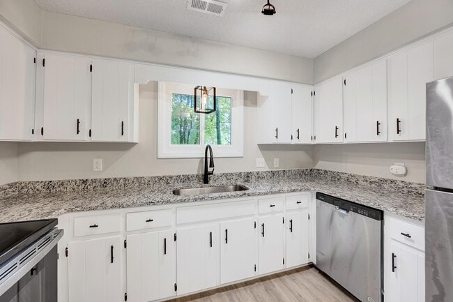 Foto del edificio - 4113 Arckelton Dr