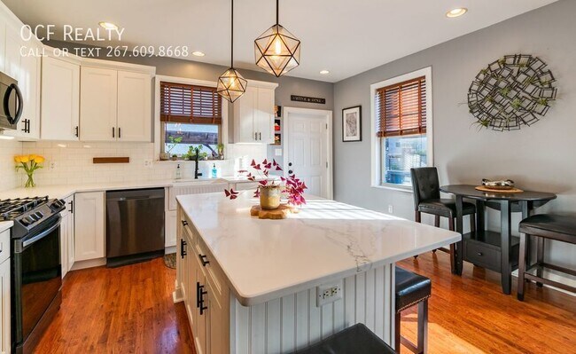 Building Photo - Three Bed Point Breeze Townhome