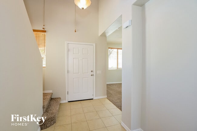 Building Photo - 10427 E Valley Quail Dr
