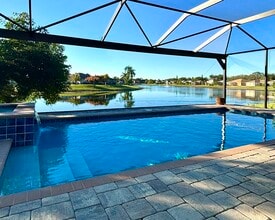 Building Photo - 17410 Sterling Lake Dr