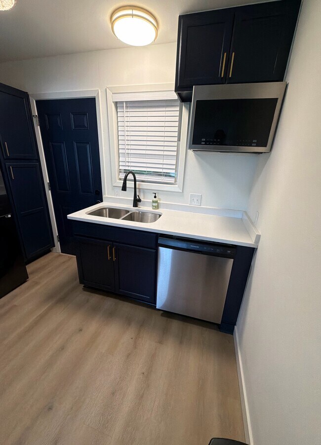 Foto del edificio - 481 W Spruce St