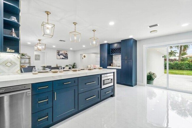Foto del edificio - 324 Bamboo Rd