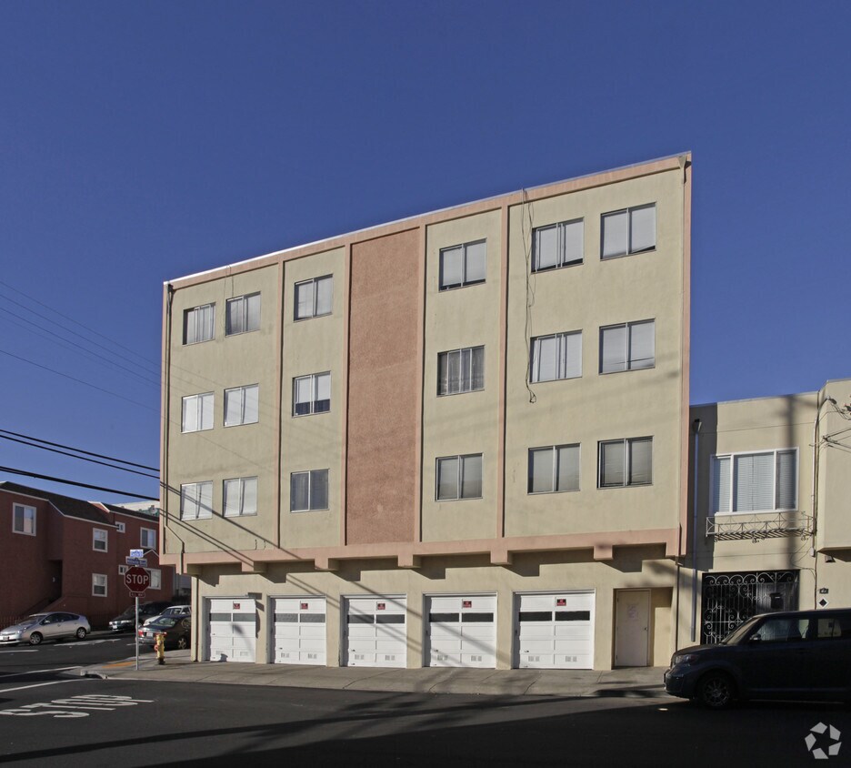 Building Photo - 899 Hillside Blvd