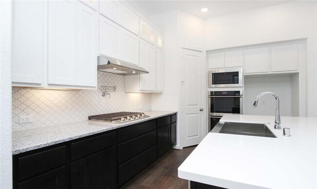 Building Photo - 9634 Wright Dr