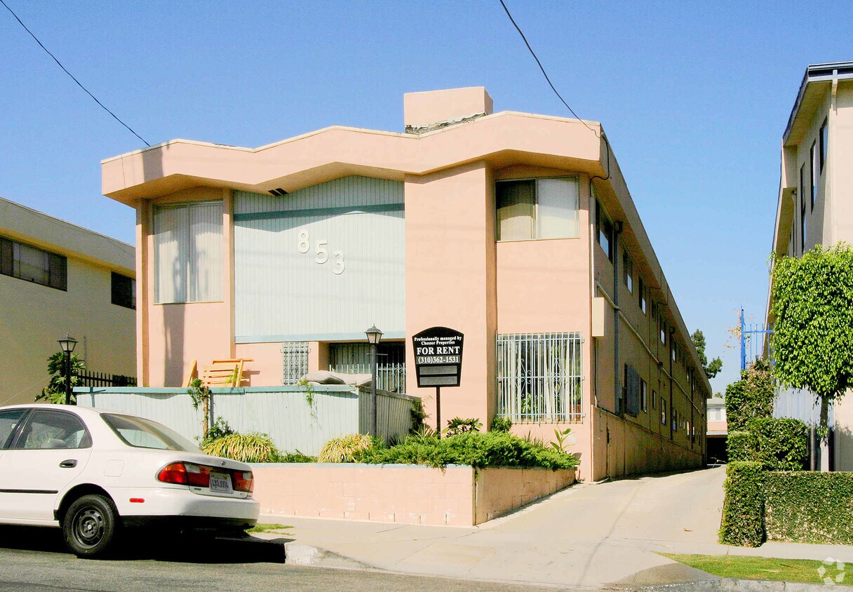 Foto del edificio - 853 W Beach Ave