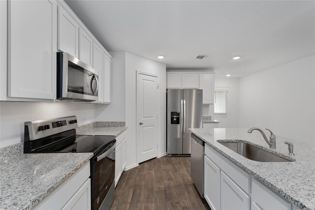 Building Photo - 18609 Cremello Dr