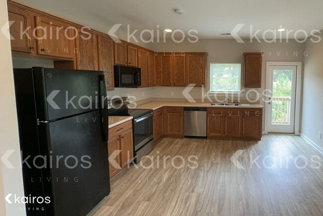 Building Photo - 161 Bates Ln