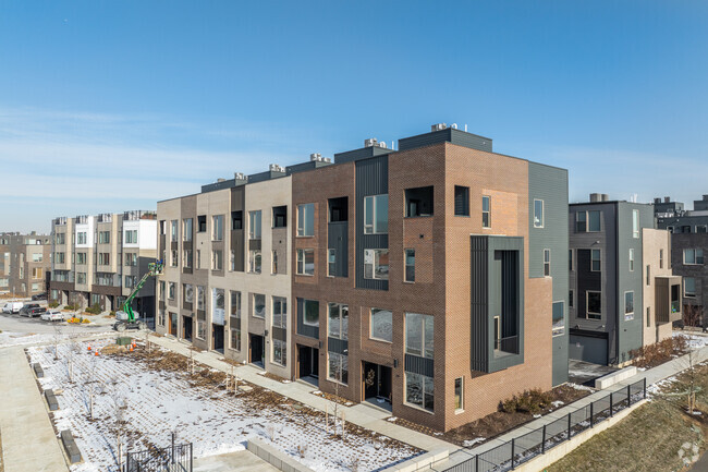 Foto del edificio - North Bank Townhomes