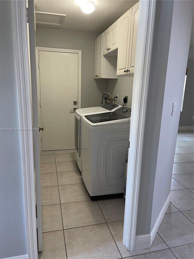 Foto del edificio - 16469 SW 100th Terrace