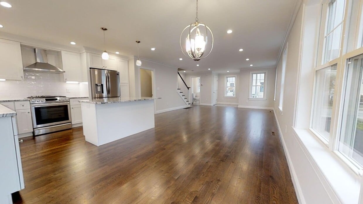 Modern 3-bed + 3-bath with central air & g... - Modern 3-bed + 3-bath with central air & g...