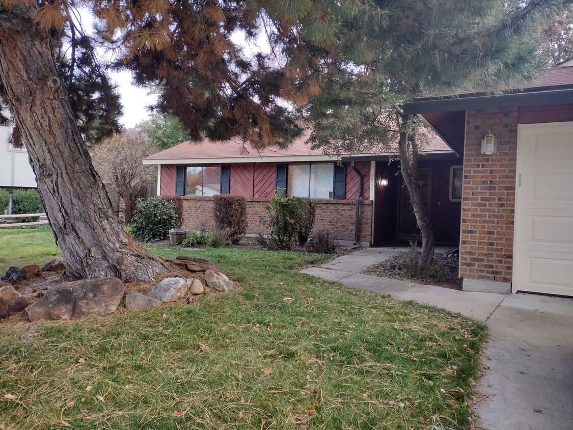 Foto principal - Classic South East Boise Home Available Now!