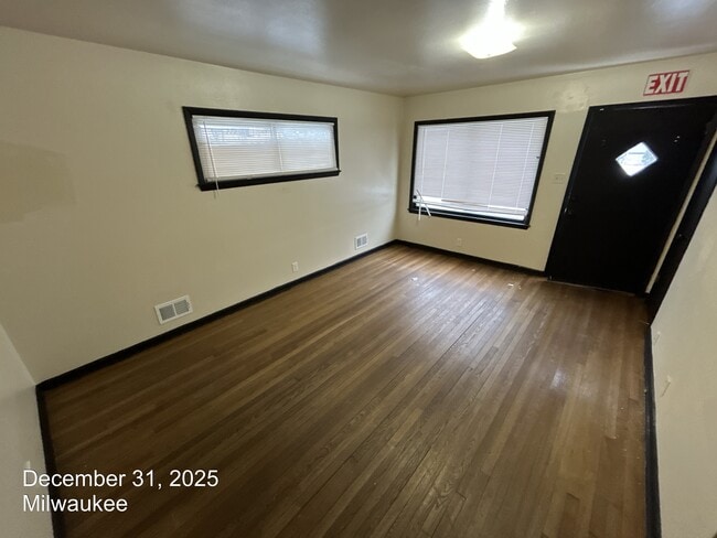 Foto del edificio - 5329 N 65th St