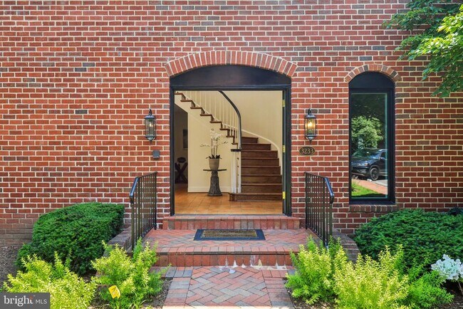 Foto del edificio - 3233 Ellicott St NW