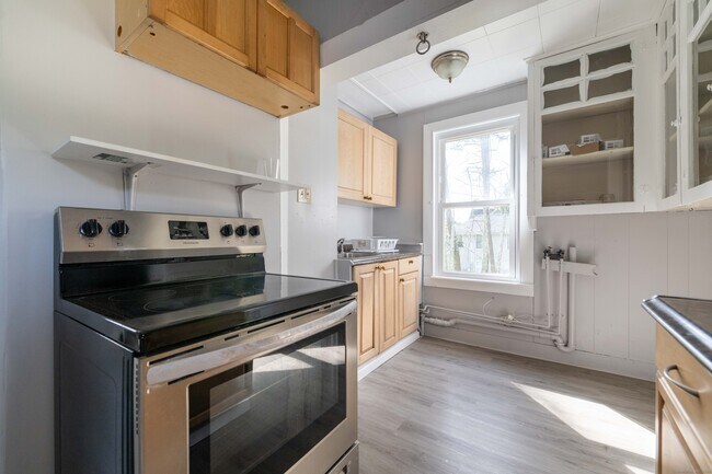 Foto del edificio - 324 Norwich Ave